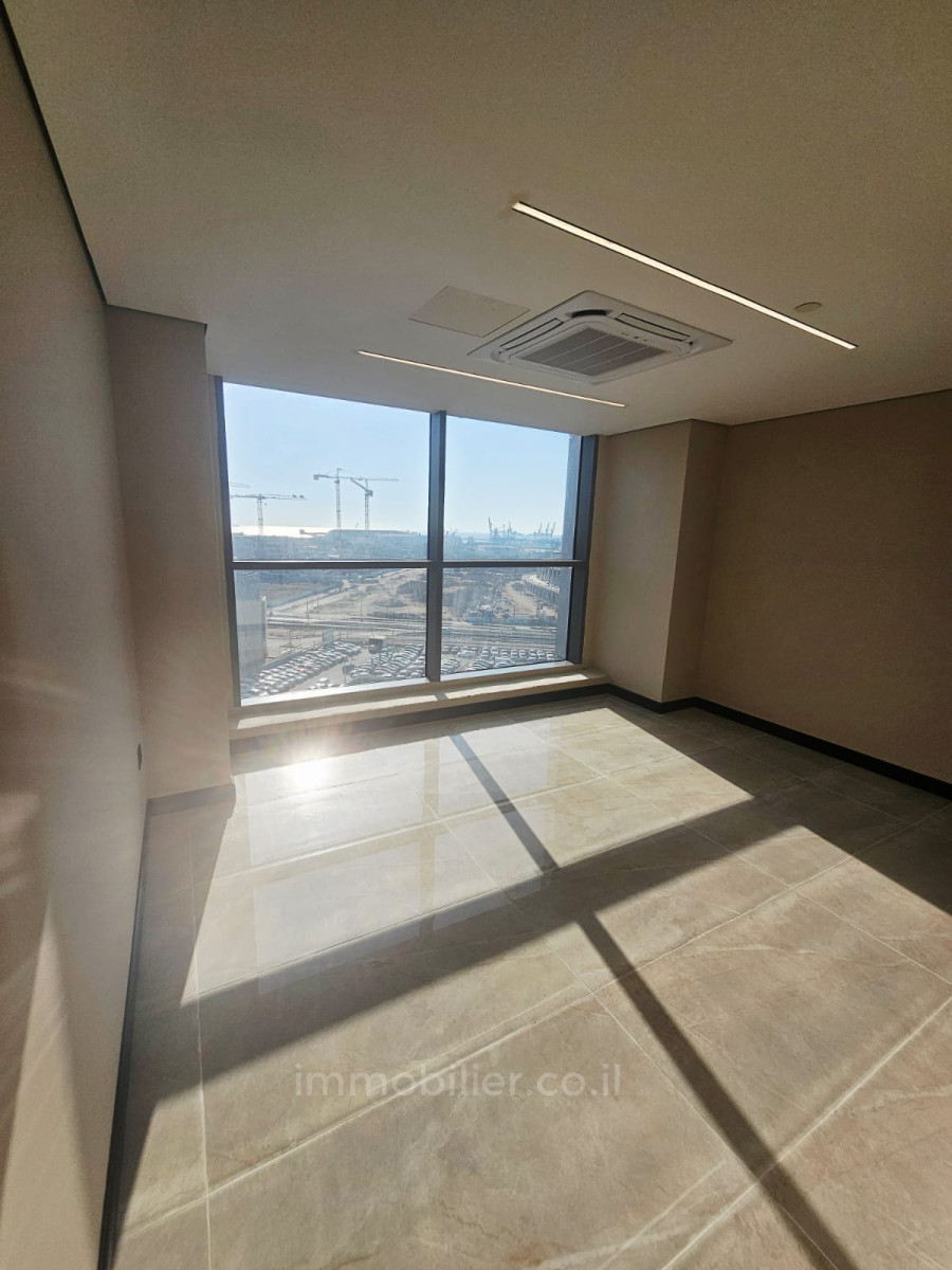 Office 7 rooms Ashdod Taasyia south 15-IBL-2938