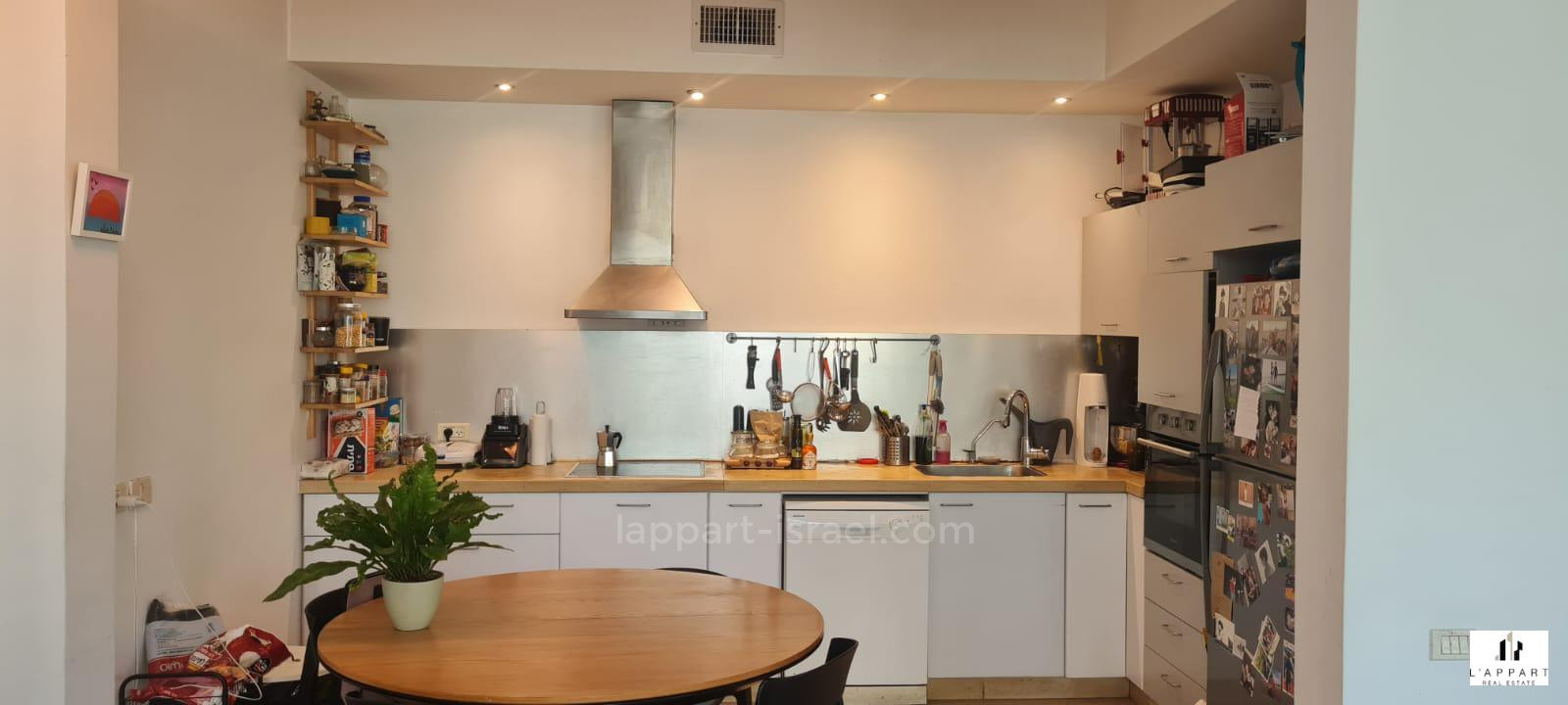 Apartment 3.5 rooms Tel Aviv quarter of the sea 175-IBL-3353