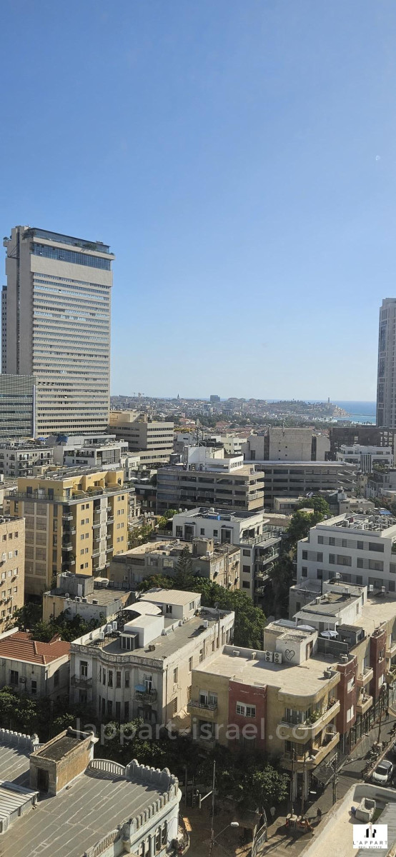 Apartment 4 rooms Tel Aviv Lev Tel-Aviv 175-IBL-3380