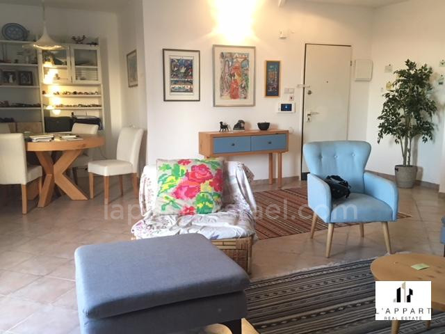 Penthouse 3 rooms Tel Aviv Kikar Hamedina 175-IBL-3394