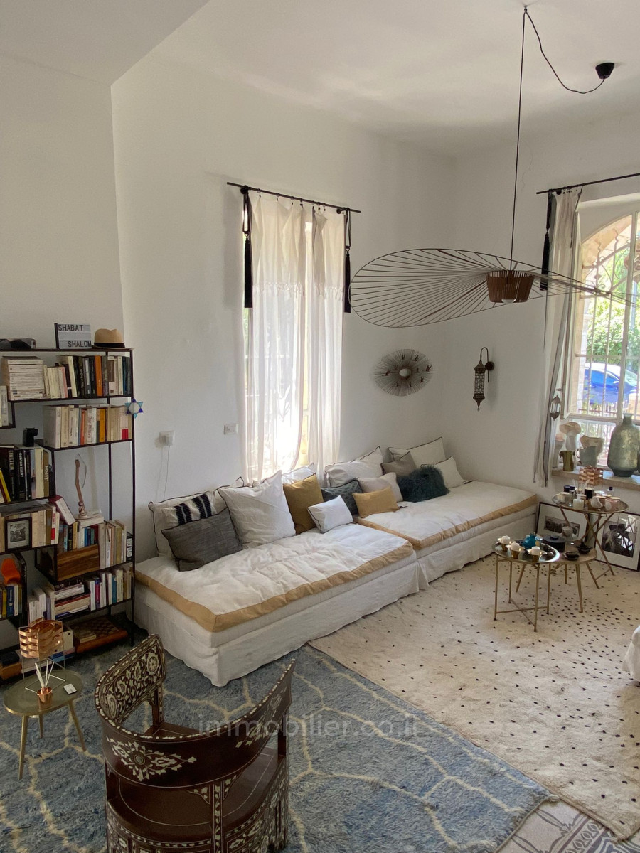 Villa 4 rooms Jerusalem Baka 245-IBL-1821