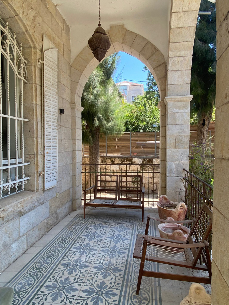 Villa 4 rooms Jerusalem Baka 245-IBL-1821