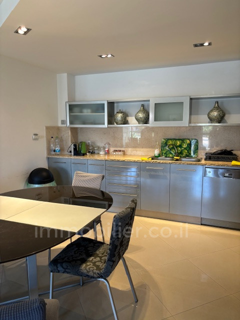 Apartment 3 rooms Eilat Hotels district 288-IBL-129