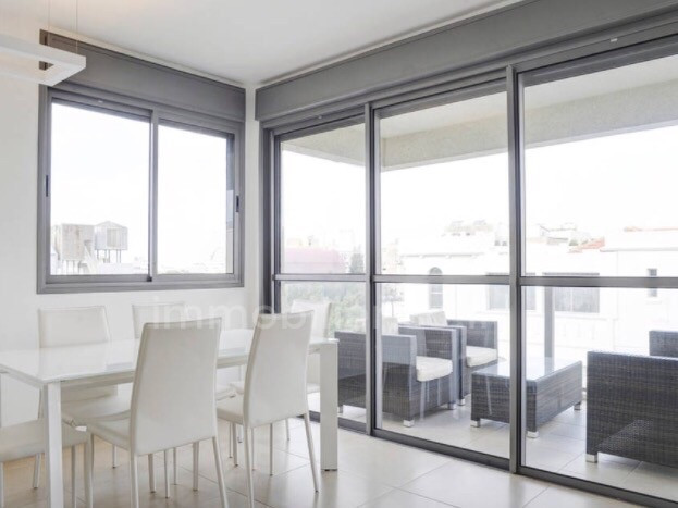 Apartment 3 rooms Tel Aviv Lev Tel-Aviv 342-IBL-6905