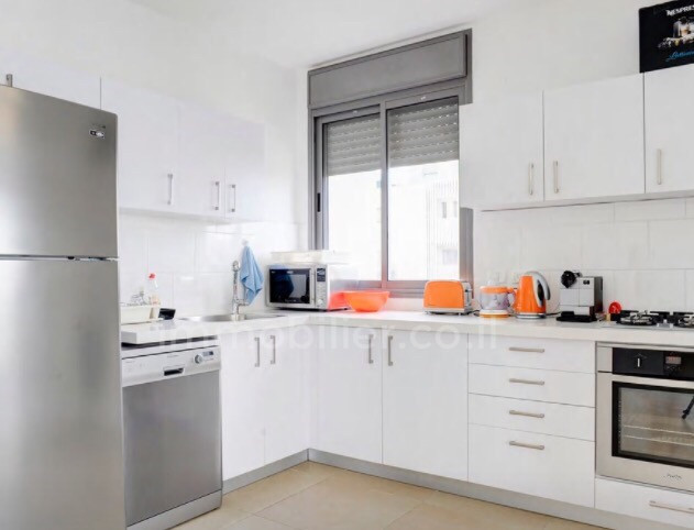 Apartment 3 rooms Tel Aviv Lev Tel-Aviv 342-IBL-6905