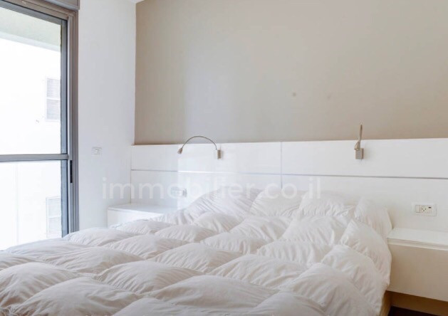 Apartment 3 rooms Tel Aviv Lev Tel-Aviv 342-IBL-6905