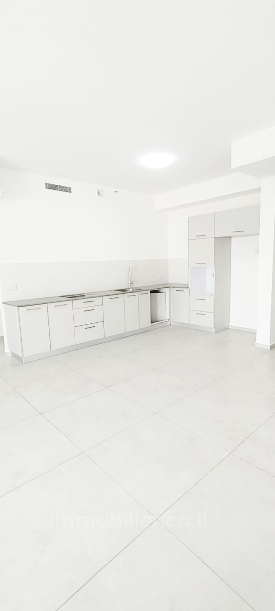 Apartment 5 rooms Hadera City center 379-IBL-283