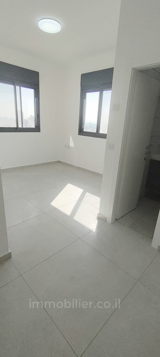 Apartment 5 rooms Hadera City center 379-IBL-283