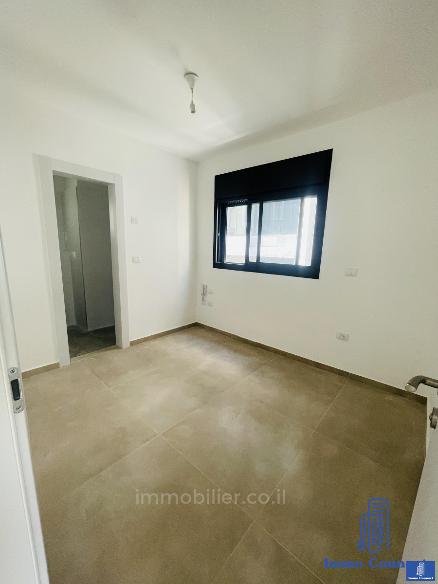 Apartment 4 rooms Bat yam Bat yam 440-IBL-393