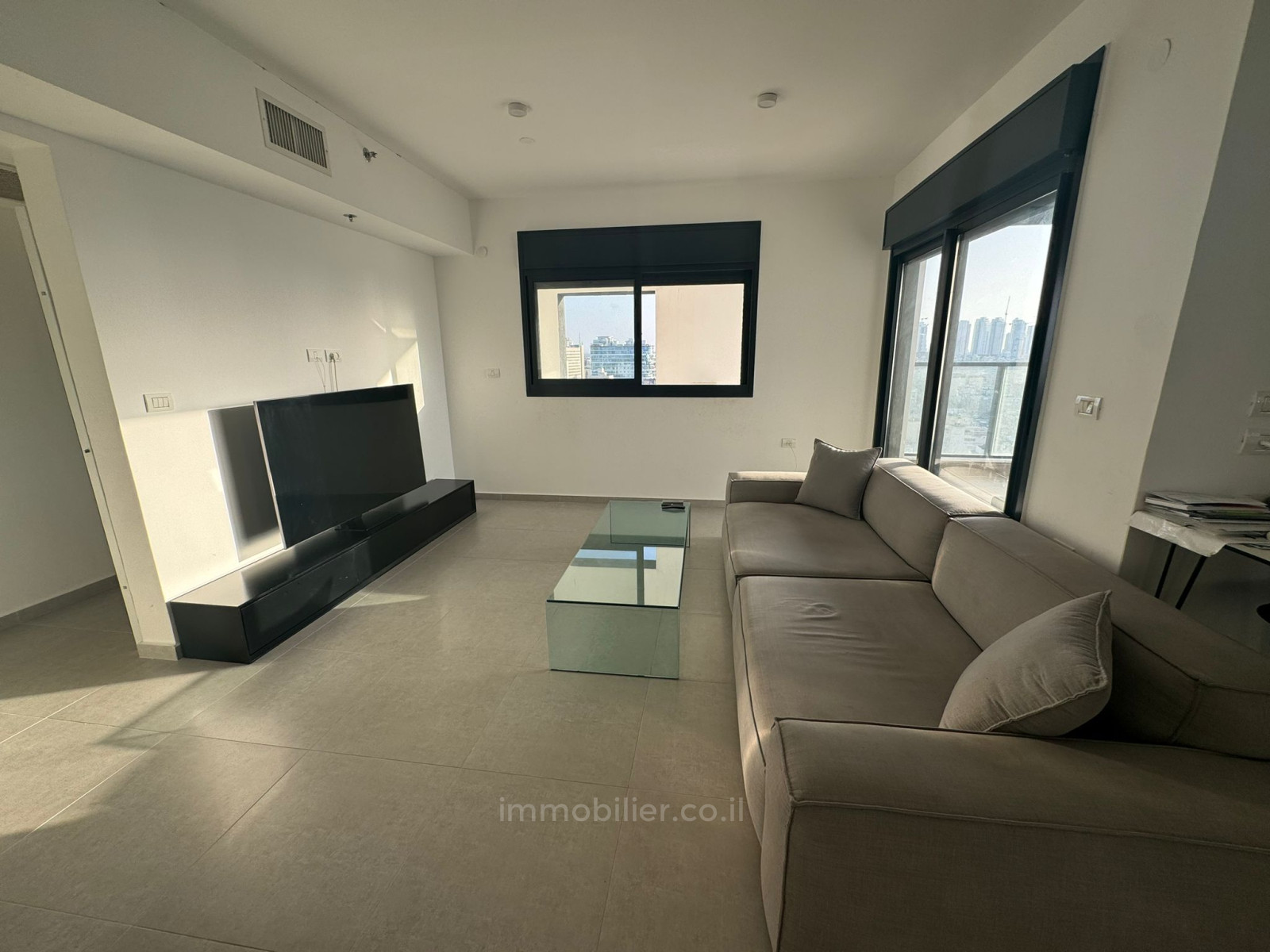 Apartment 3 rooms Netanya City center 457-IBL-1388