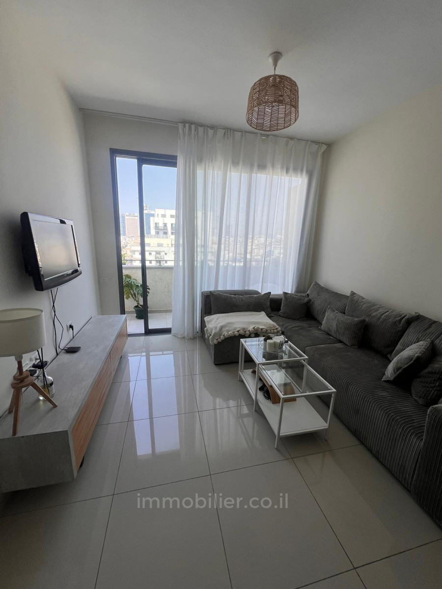 Apartment 3 rooms Tel Aviv Florentine 457-IBL-1411