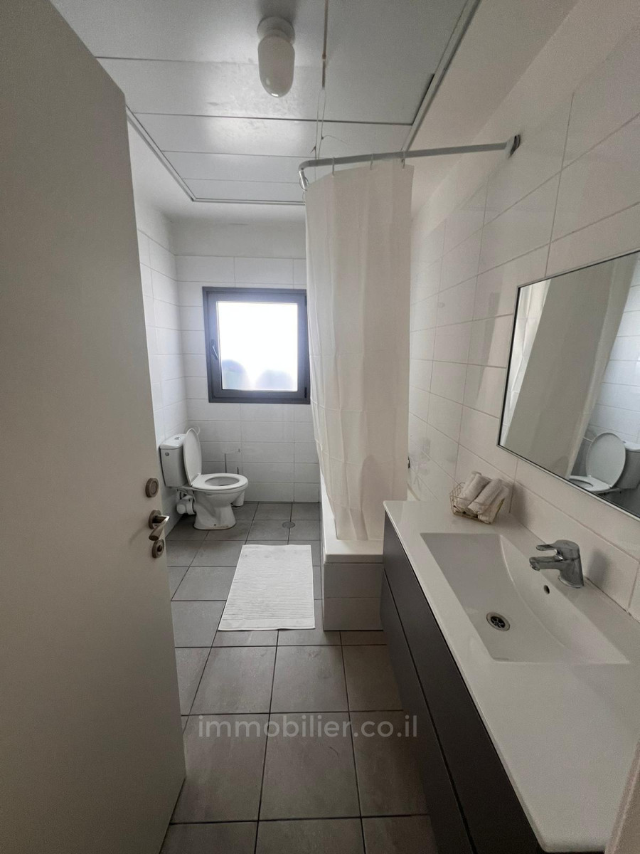 Apartment 3 rooms Tel Aviv Florentine 457-IBL-1411