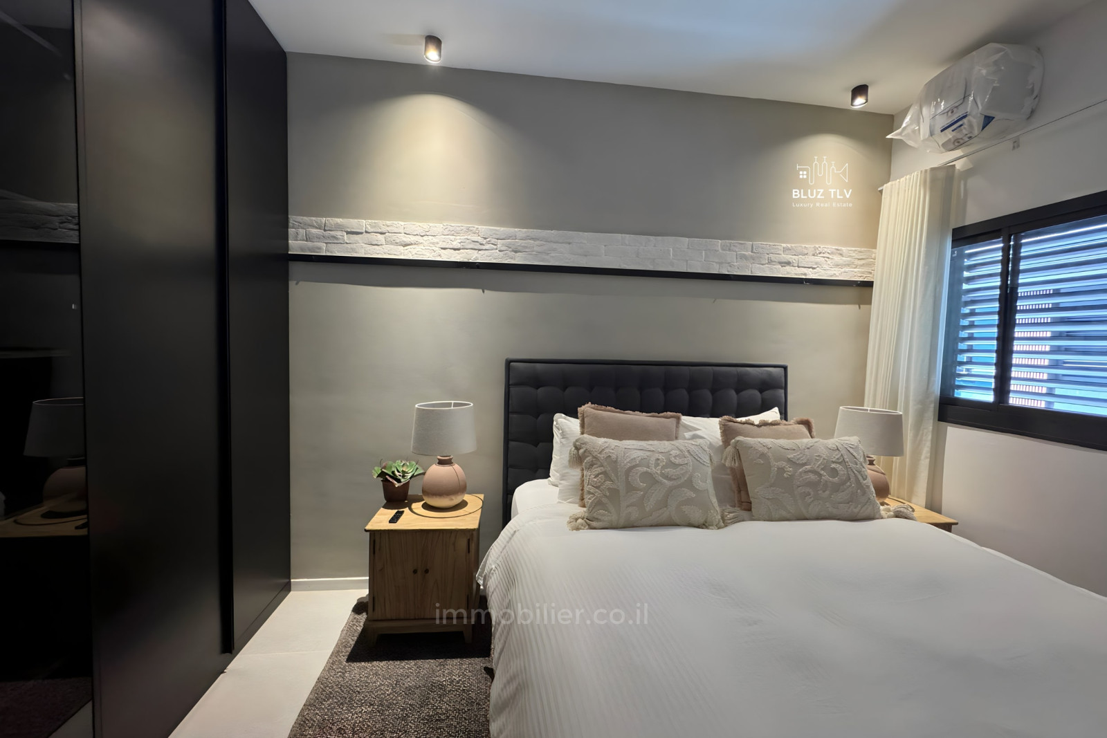 Apartment 2 rooms Tel Aviv City center 833-IBL-15